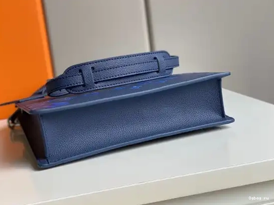 SAC LOUIS ZIPPÉ VUITTON PLAT 0624